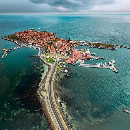 Vv Vigo 아파트 네세부르