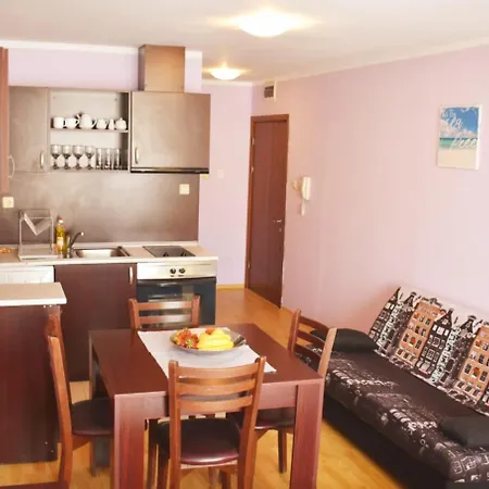 Vv Vigo Apartament *