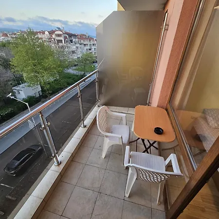 Vv Vigo * Nesebăr